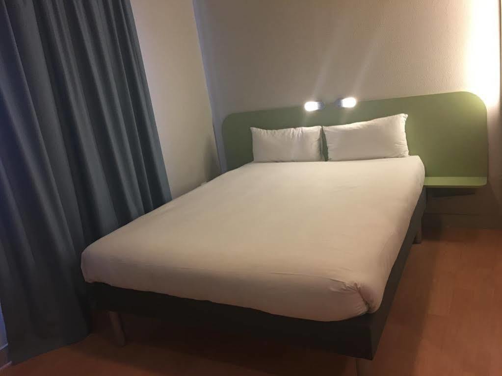 Ibis Budget Bobigny Pantin Экстерьер фото